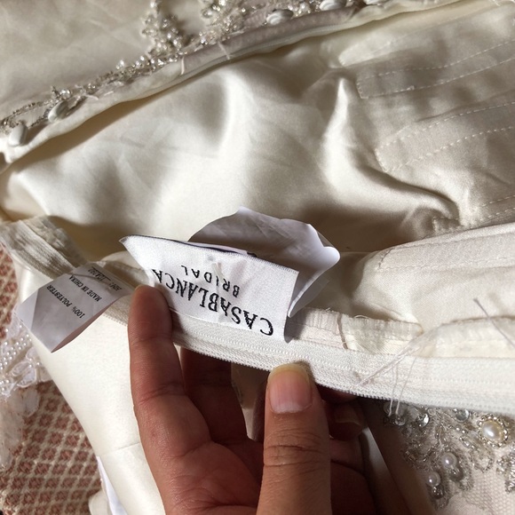 Casablanca 1994 Wedding Dress - pre-owned - Picture 16 of 17